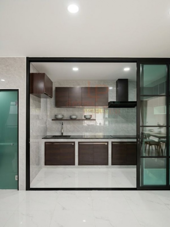 ประตูบานเฟี้ยม (Folding Doors)_1